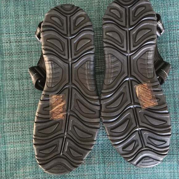 Sports Athletic Walking Sandals for women. - Picture 5 of 6